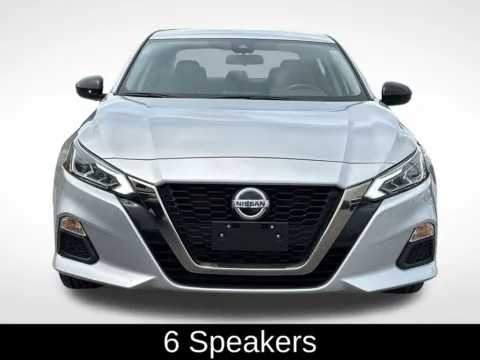 More photos of 2022 Nissan Altima 2.5 SR at Step One Cadillac Pensacola, FL