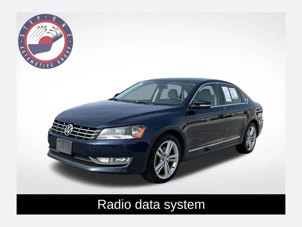 Blue 2014 Volkswagen Passat TDI SEL Premium for sale in Pensacola, FL