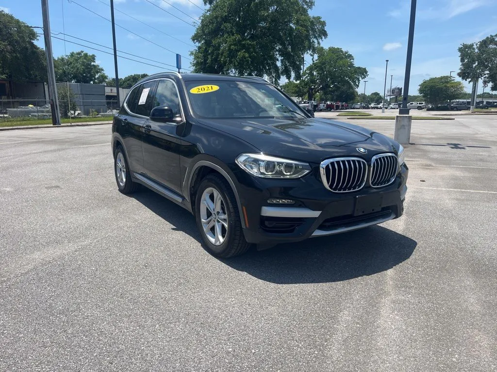 2021 BMW X3 sDrive30i's photo