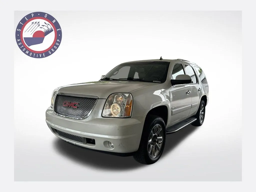 White 2014 GMC Yukon Denali for sale in Pensacola, FL