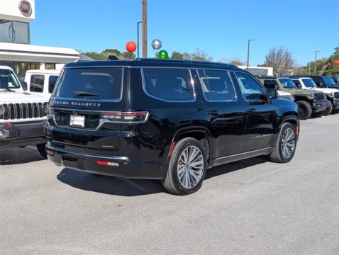 More photos of 2022 Jeep Grand Wagoneer Series III at Step One Chrysler Dodge Jeep Ram Fiat Fort Walton Beach, FL