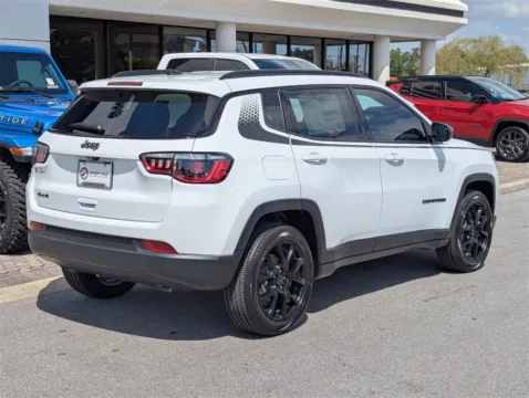 More photos of 2026 Jeep Compass Latitude at Step One Chrysler Dodge Jeep Ram Fiat Fort Walton Beach, FL