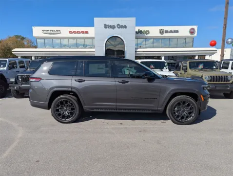 More photos of 2025 Jeep Grand Cherokee L Summit at Step One Chrysler Dodge Jeep Ram Fiat Fort Walton Beach, FL