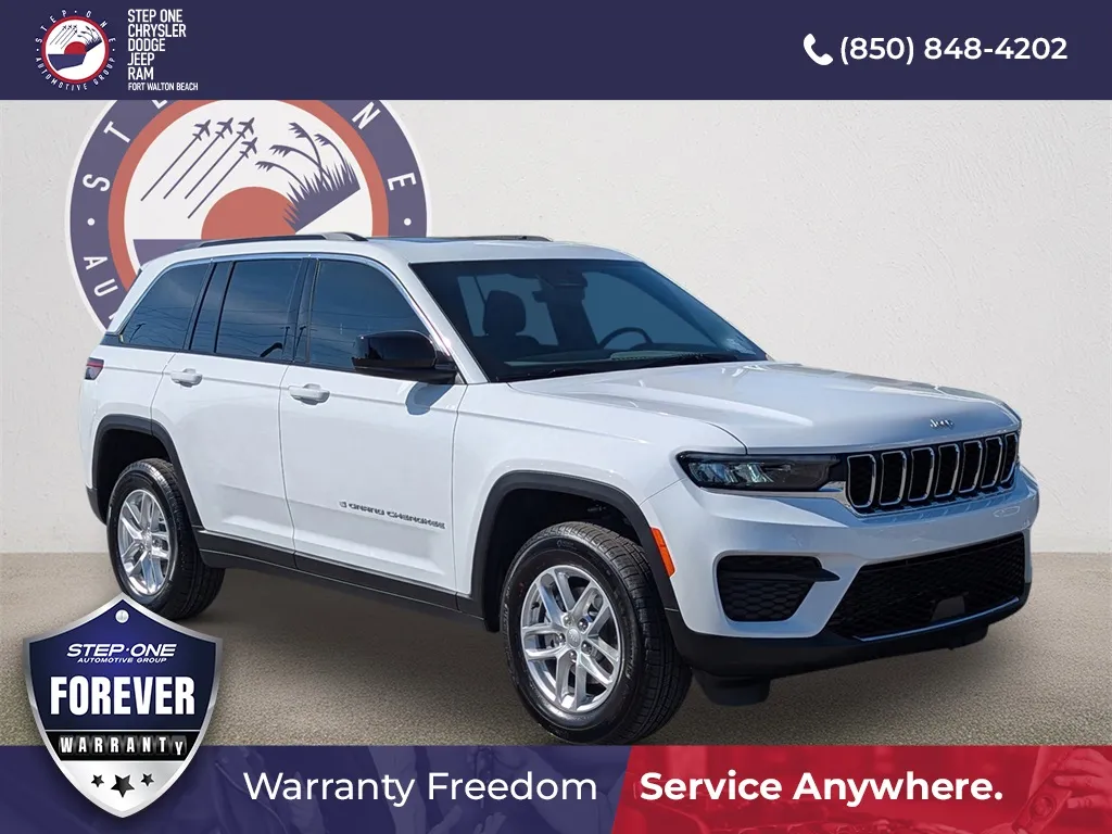 White 2025 Jeep Grand Cherokee Laredo X for sale in Fort Walton Beach, FL