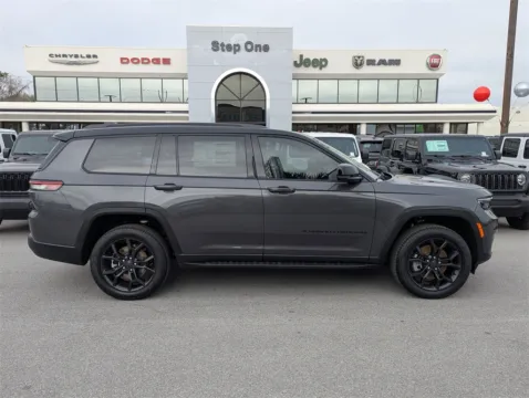 More photos of 2025 Jeep Grand Cherokee L Limited at Step One Chrysler Dodge Jeep Ram Fiat Fort Walton Beach, FL