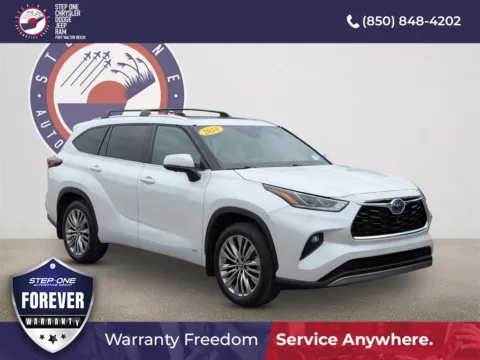 White 2024 Toyota Highlander Hybrid Platinum for sale in Fort Walton Beach, FL