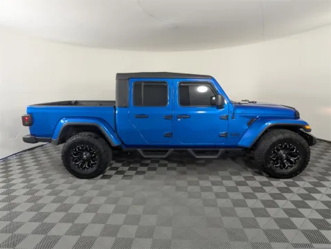 More photos of 2023 Jeep Gladiator Sport at Step One Chrysler Dodge Jeep Ram Fiat Fort Walton Beach, FL