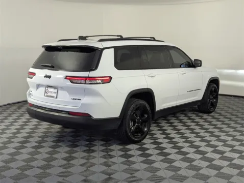 More photos of 2023 Jeep Grand Cherokee L Limited at Step One Chrysler Dodge Jeep Ram Fiat Fort Walton Beach, FL