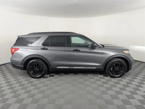 More photos of 2024 Ford Explorer XLT at Step One Chrysler Dodge Jeep Ram Fiat Fort Walton Beach, FL