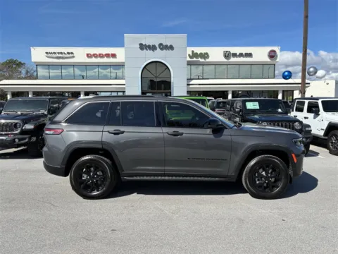 More photos of 2026 Jeep Grand Cherokee Laredo at Step One Chrysler Dodge Jeep Ram Fiat Fort Walton Beach, FL