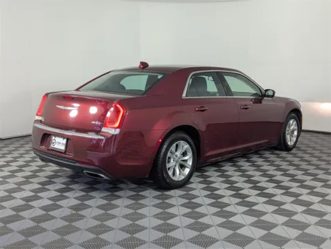 More photos of 2022 Chrysler 300 Touring at Step One Chrysler Dodge Jeep Ram Fiat Fort Walton Beach, FL