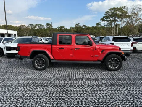 More photos of 2021 Jeep Gladiator Overland at Step One Chrysler Dodge Jeep Ram Fiat Fort Walton Beach, FL