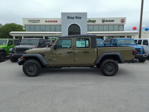More photos of 2026 Jeep Gladiator Sport at Step One Chrysler Dodge Jeep Ram Fiat Fort Walton Beach, FL