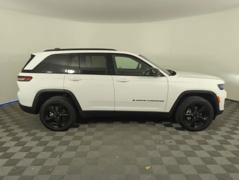 More photos of 2023 Jeep Grand Cherokee Altitude X at Step One Chrysler Dodge Jeep Ram Fiat Fort Walton Beach, FL