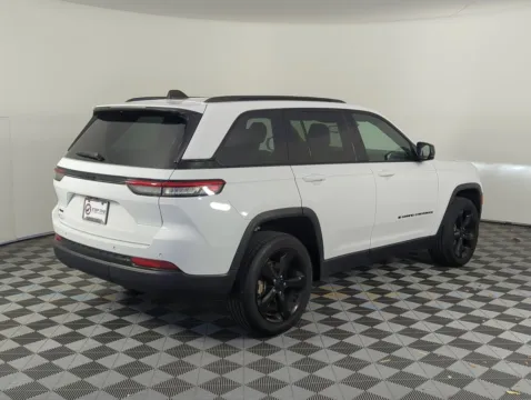 More photos of 2023 Jeep Grand Cherokee Altitude X at Step One Chrysler Dodge Jeep Ram Fiat Fort Walton Beach, FL