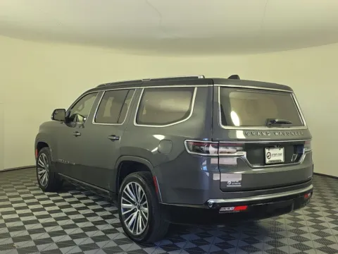 More photos of 2022 Jeep Grand Wagoneer Series III at Step One Chrysler Dodge Jeep Ram Fiat Fort Walton Beach, FL