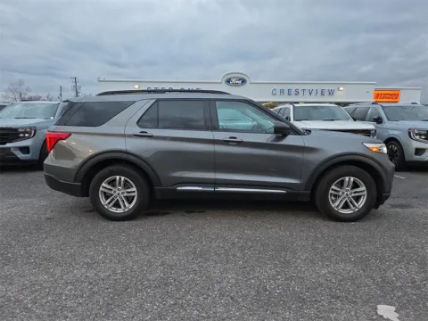 More photos of 2024 Ford Explorer XLT at Step One Ford Crestview, FL