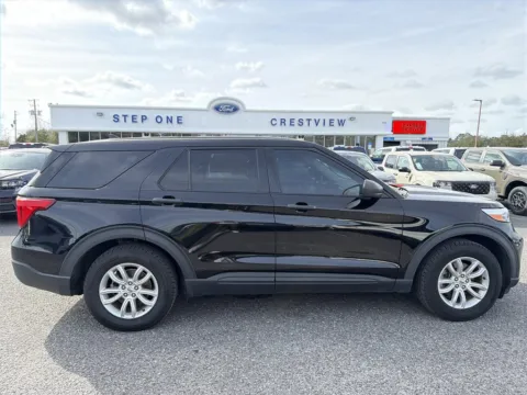 More photos of 2021 Ford Explorer at Step One Ford Crestview, FL
