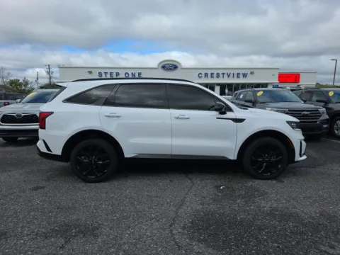 More photos of 2023 Kia Sorento SX at Step One Ford Crestview, FL