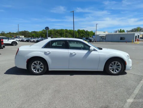 More photos of 2022 Chrysler 300 Touring at Step One Ford Crestview, FL