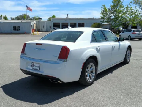 More photos of 2022 Chrysler 300 Touring at Step One Ford Crestview, FL