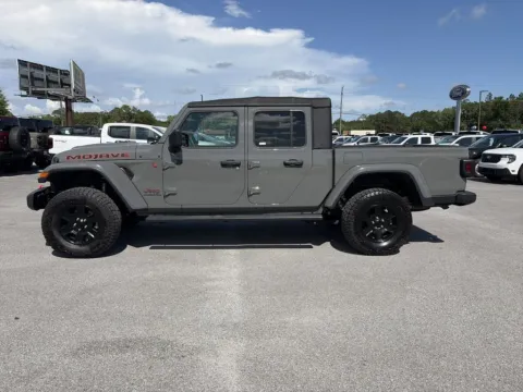 More photos of 2022 Jeep Gladiator Mojave at Step One Ford Crestview, FL