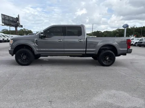 More photos of 2022 Ford F-250SD Platinum at Step One Ford Crestview, FL