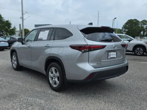 More photos of 2024 Toyota Highlander LE at Step One Ford Crestview, FL