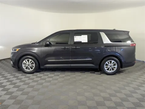 More photos of 2022 Kia Carnival LXS at Step One Kia Fort Walton Beach, FL