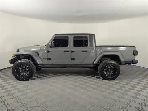 More photos of 2021 Jeep Gladiator Sport at Step One Kia Fort Walton Beach, FL