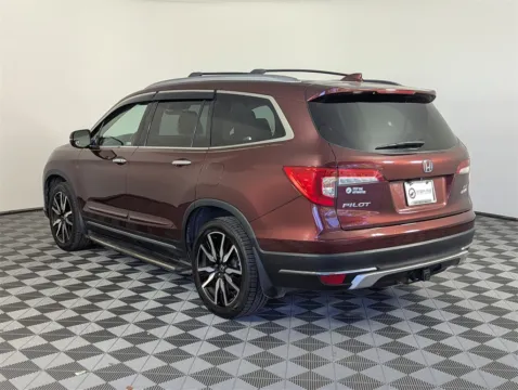 More photos of 2019 Honda Pilot Elite at Step One Kia Fort Walton Beach, FL
