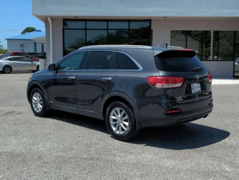 More photos of 2016 Kia Sorento LX at Step One Kia Fort Walton Beach, FL
