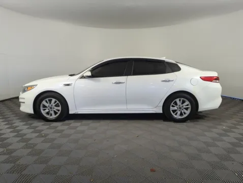 More photos of 2016 Kia Optima LX at Step One Kia Fort Walton Beach, FL