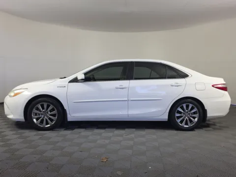 More photos of 2017 Toyota Camry Hybrid XLE at Step One Kia Fort Walton Beach, FL