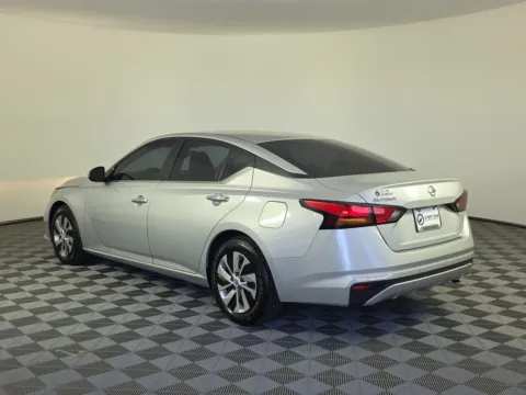 More photos of 2021 Nissan Altima 2.5 S at Step One Kia Fort Walton Beach, FL