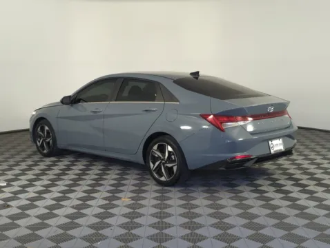 More photos of 2023 Hyundai Elantra Limited at Step One Kia Fort Walton Beach, FL