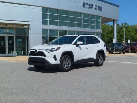 White 2024 Toyota RAV4 XLE for sale in Fort Walton Beach, FL