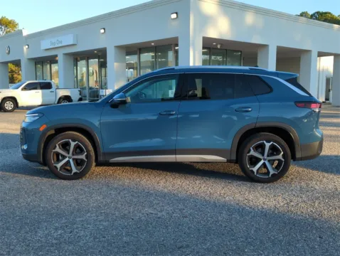 More photos of 2025 Volkswagen Tiguan 2.0T SE at Step One Volkswagen Fort Walton Beach, FL