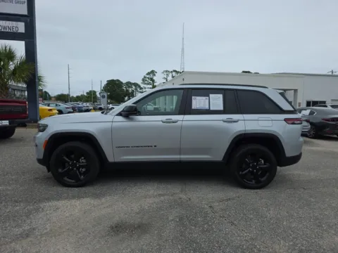 More photos of 2024 Jeep Grand Cherokee Limited at Step One Volkswagen Fort Walton Beach, FL