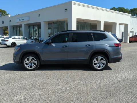 More photos of 2023 Volkswagen Atlas 2.0T SE w/Technology at Step One Volkswagen Fort Walton Beach, FL