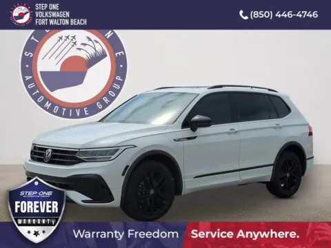 White 2022 Volkswagen Tiguan 2.0T SE R-Line Black for sale in Fort Walton Beach, FL
