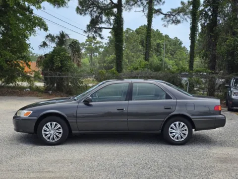 More photos of 2001 Toyota Camry LE at Step One Volkswagen Fort Walton Beach, FL