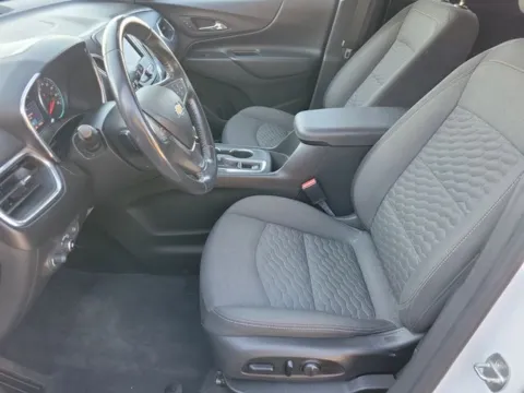 More photos of 2020 Chevrolet Equinox LT at Step One Chevrolet, AL