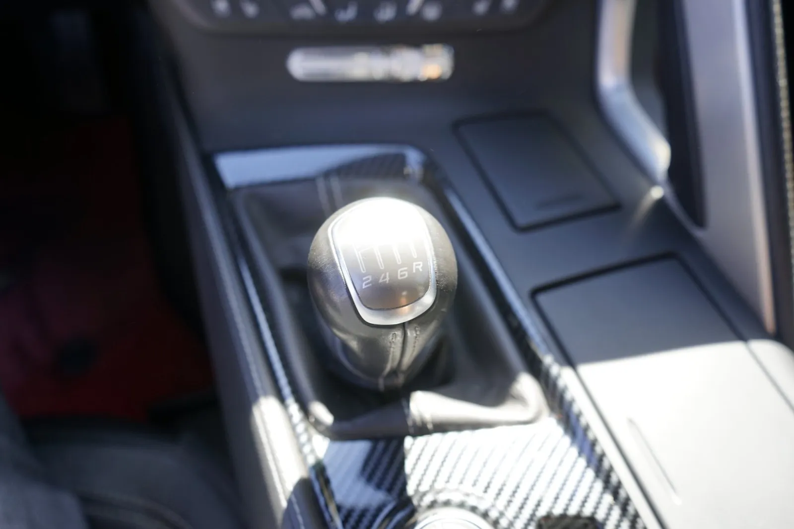 2018 Chevrolet Corvette 2LT - Photo 20