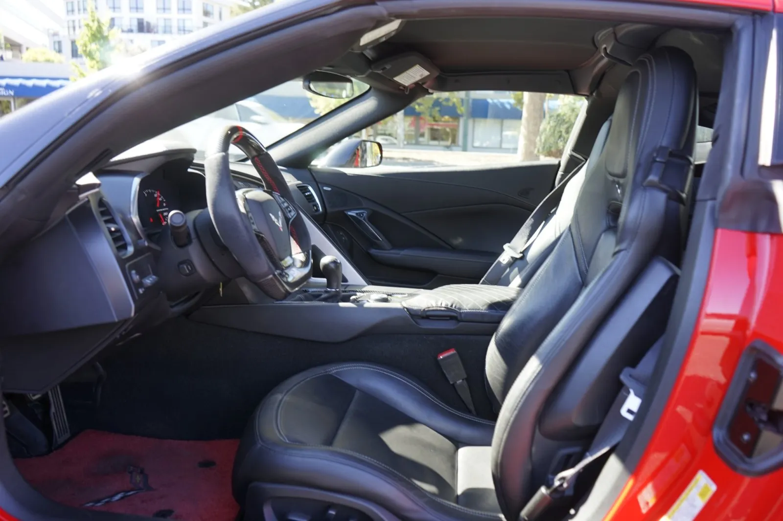 2018 Chevrolet Corvette 2LT - Photo 16