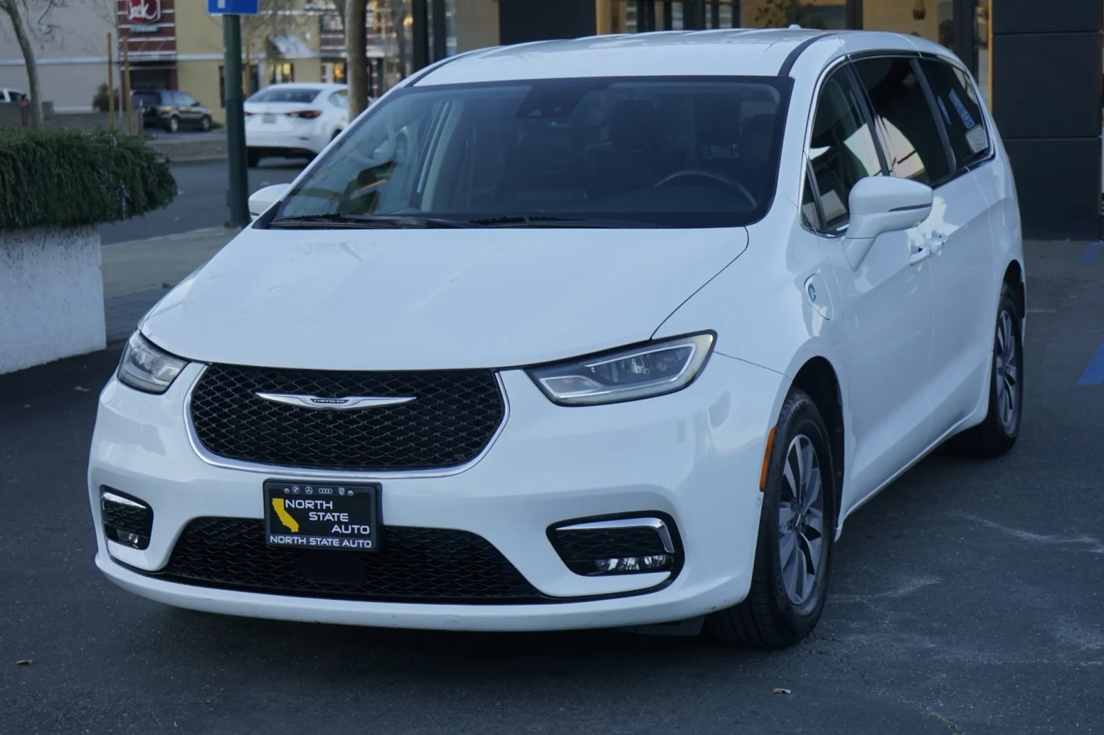 More photos of 2022 Chrysler Pacifica Hybrid Touring L at North State Auto, CA