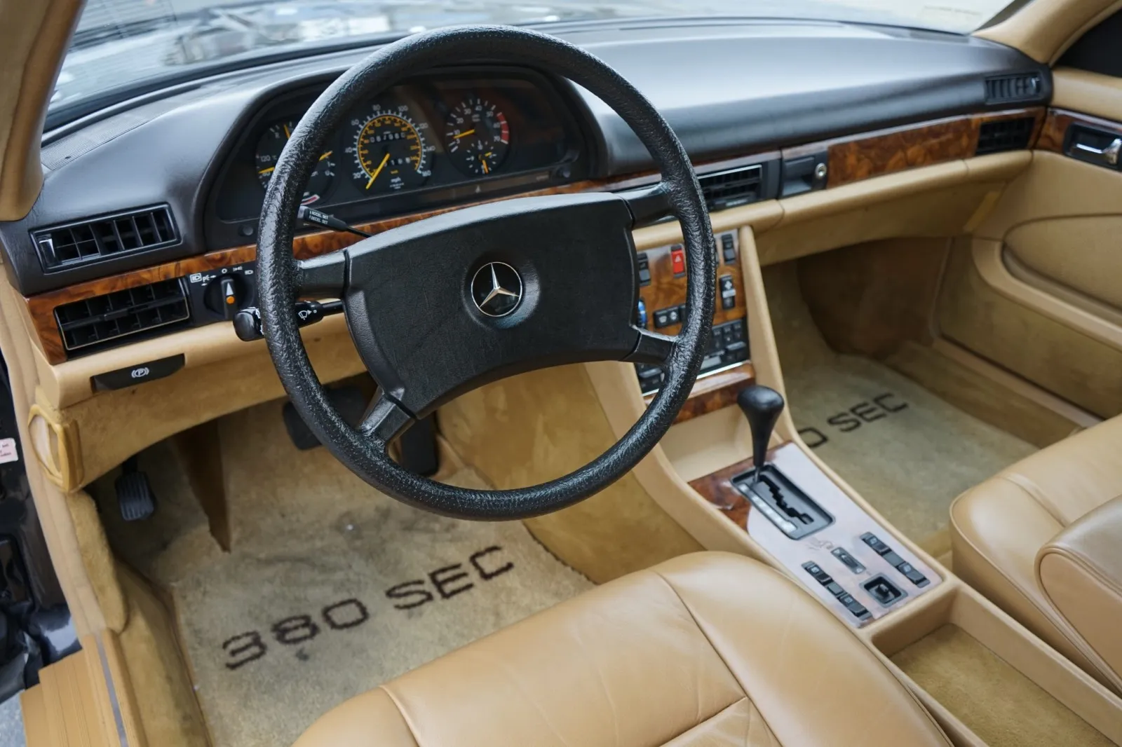 1983 Mercedes-Benz 380 - Photo 22