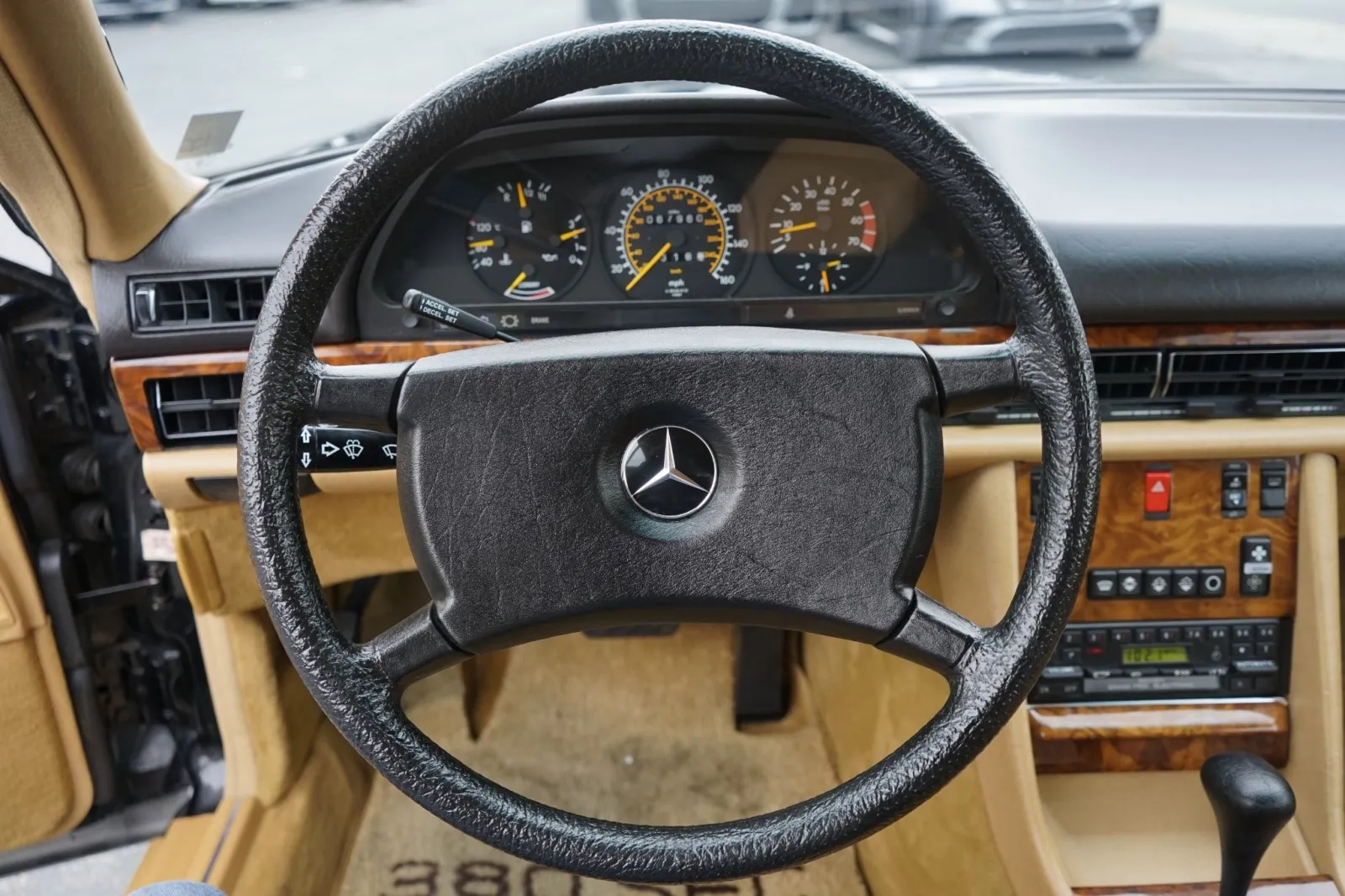 1983 Mercedes-Benz 380 - Photo 19