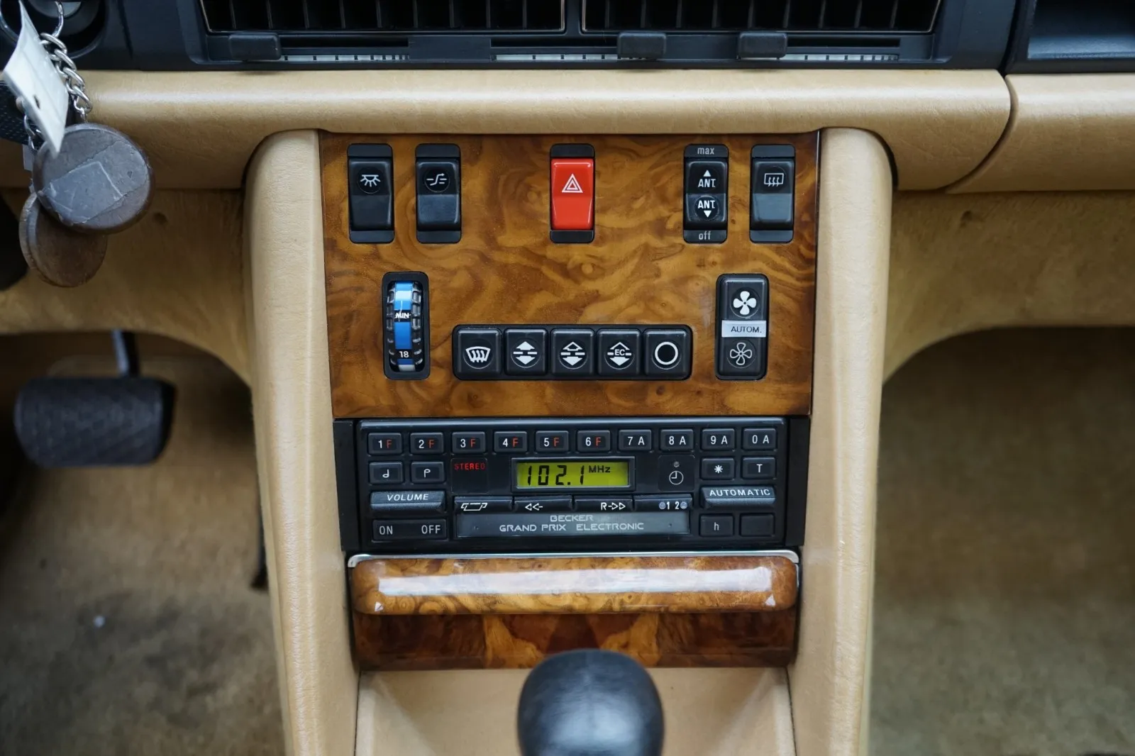 1983 Mercedes-Benz 380 - Photo 28