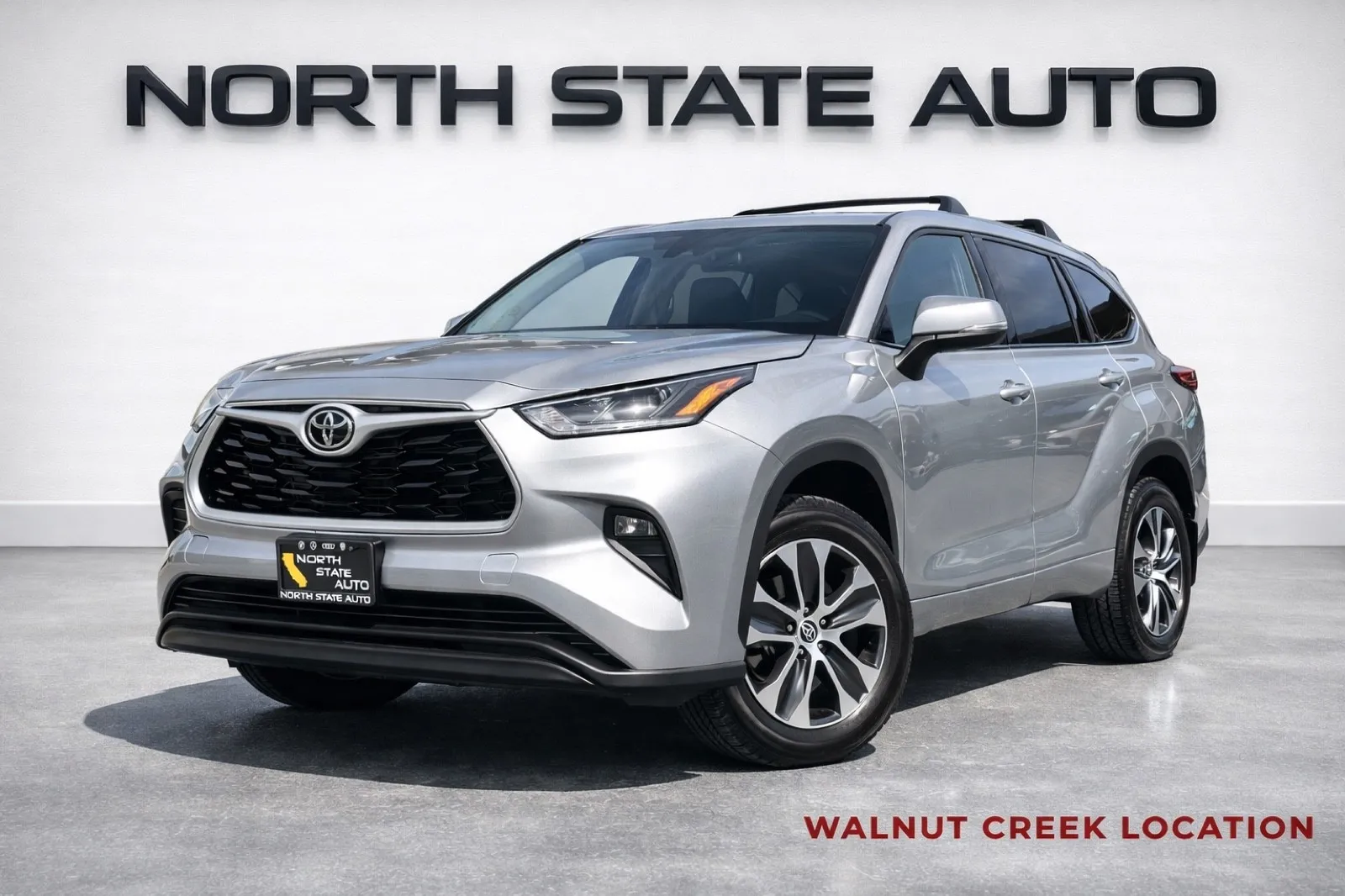 Silver 2021 Toyota Highlander L for sale in Walnut Creek, CA